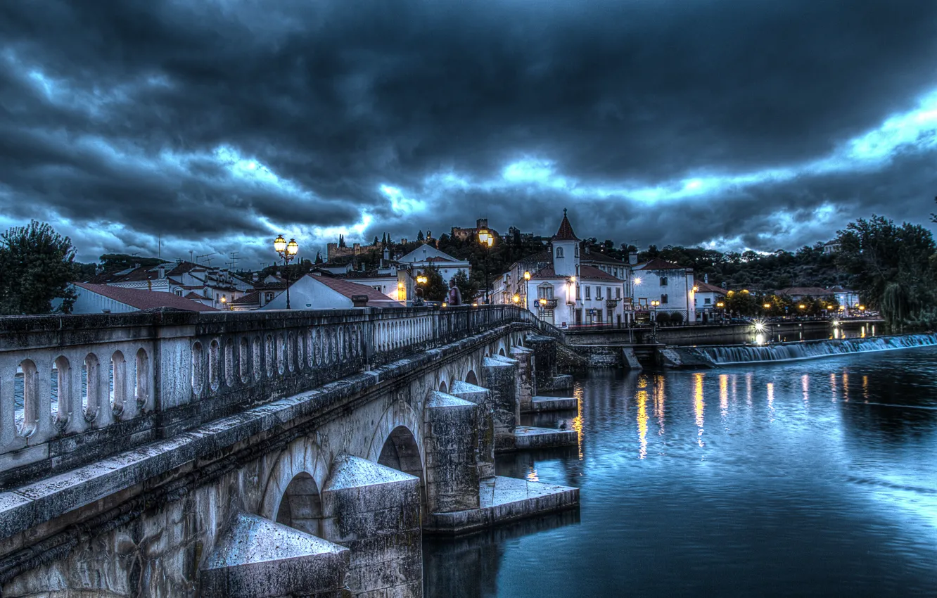 Фото обои гроза, облака, мост, отражение, река, замок, зеркало, Португалия