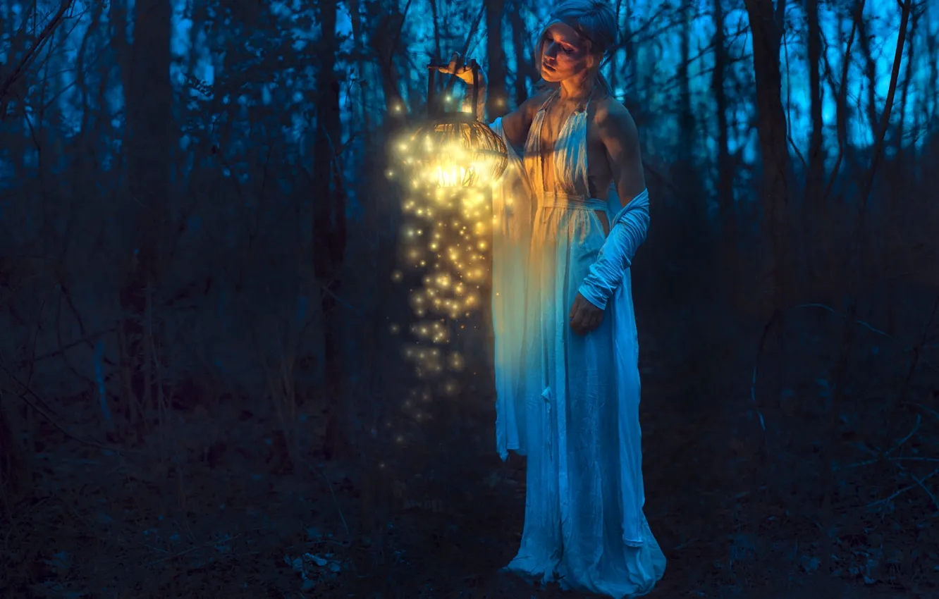 Фото обои лес, девушка, ночь, настроение, фонарь