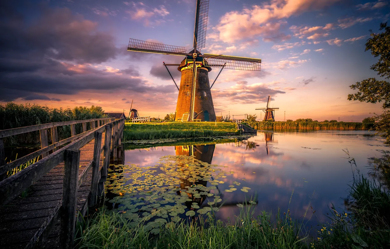 Фото обои небо, облака, канал, Нидерланды, мостик, Ветряные мельницы