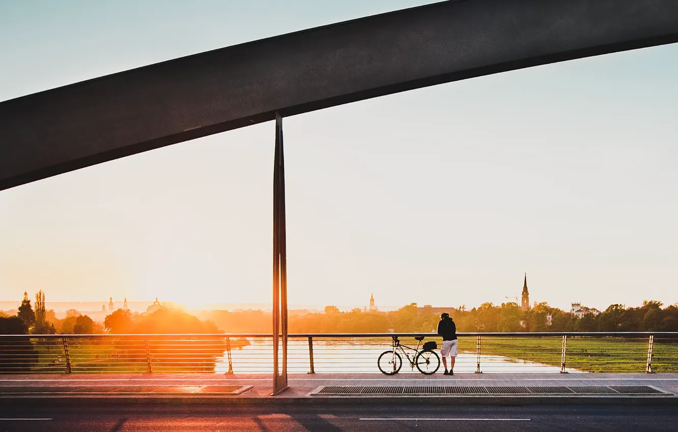 Фото обои river, bike, bridge, sunset, rider, horizon, meditation, contemplation