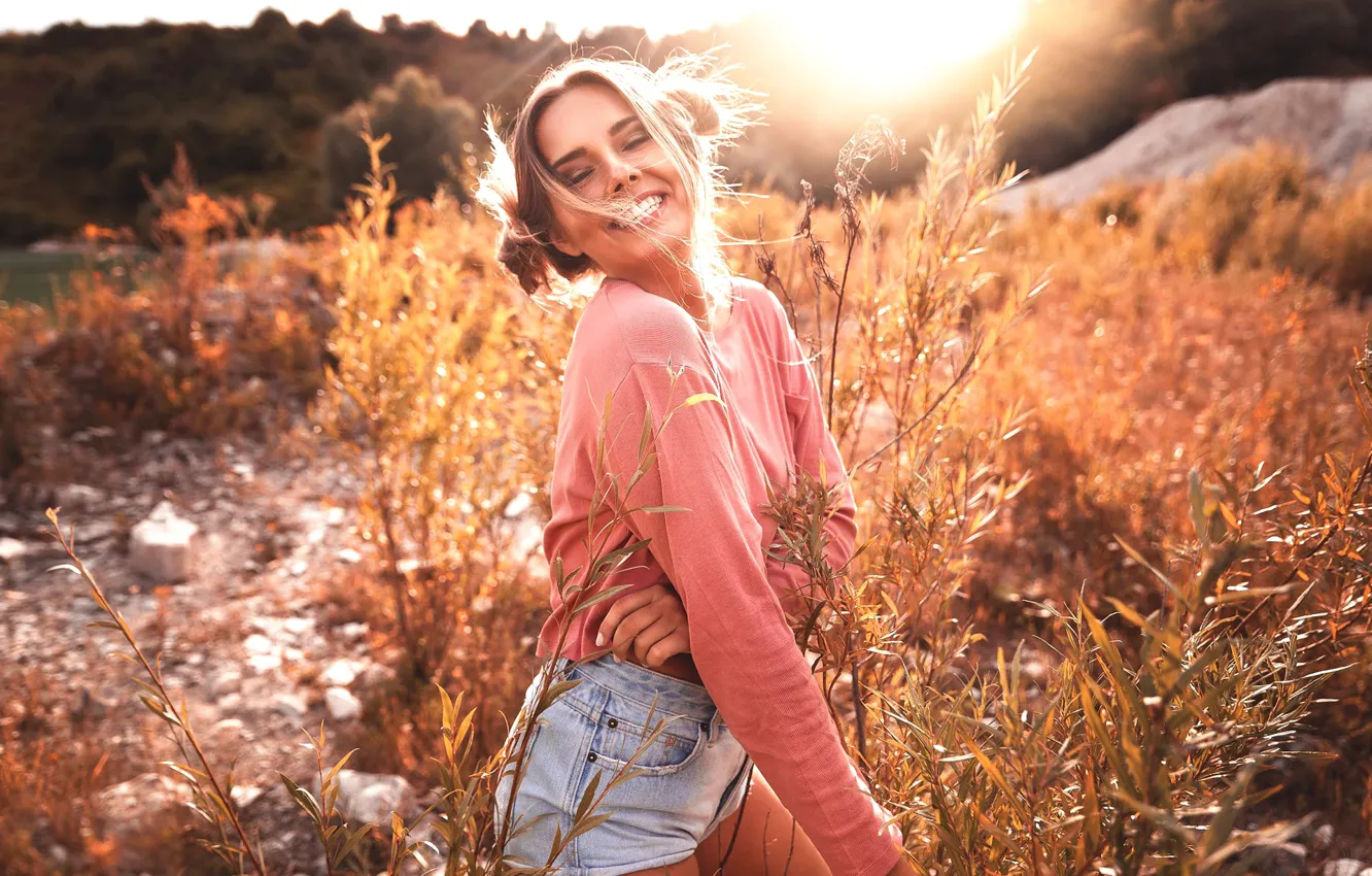 Фото обои лето, девушка, солнце, радость, смех