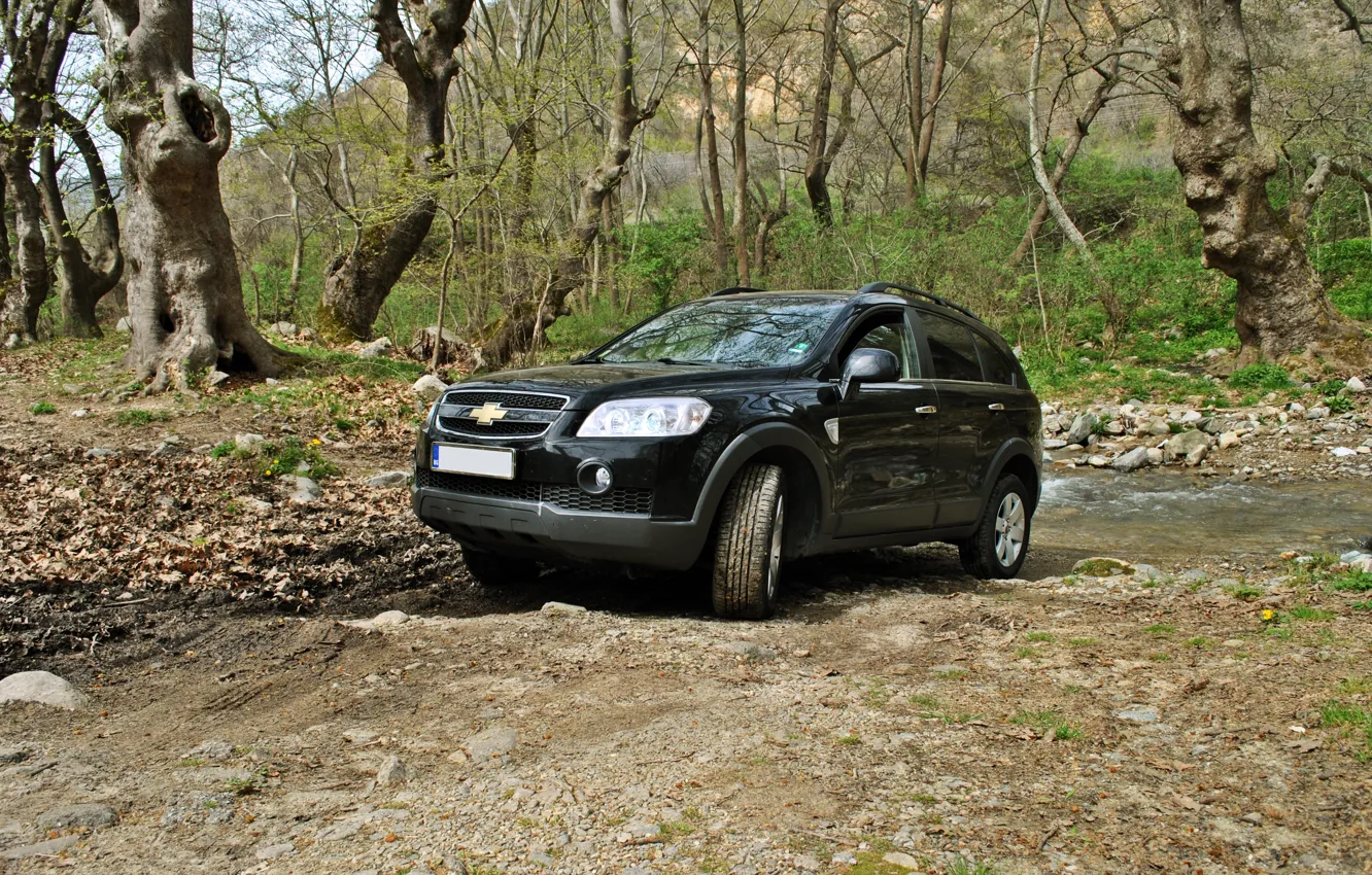 Фото обои Chevrolet, trees, nature, 4x4, Bulgaria, Captiva