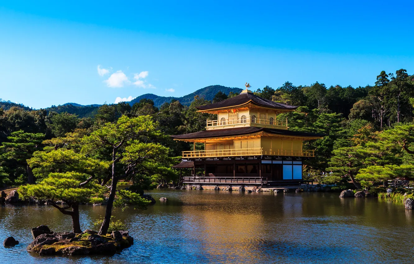 Фото обои небо, вода, солнце, деревья, пруд, парк, Япония, пагода