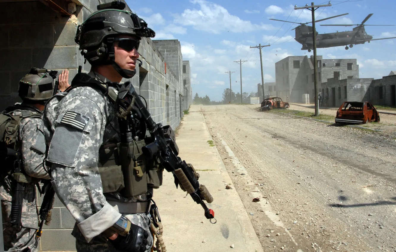 Фото обои солдат, вертолет, USA, soldier, действия, боевые, M1A1