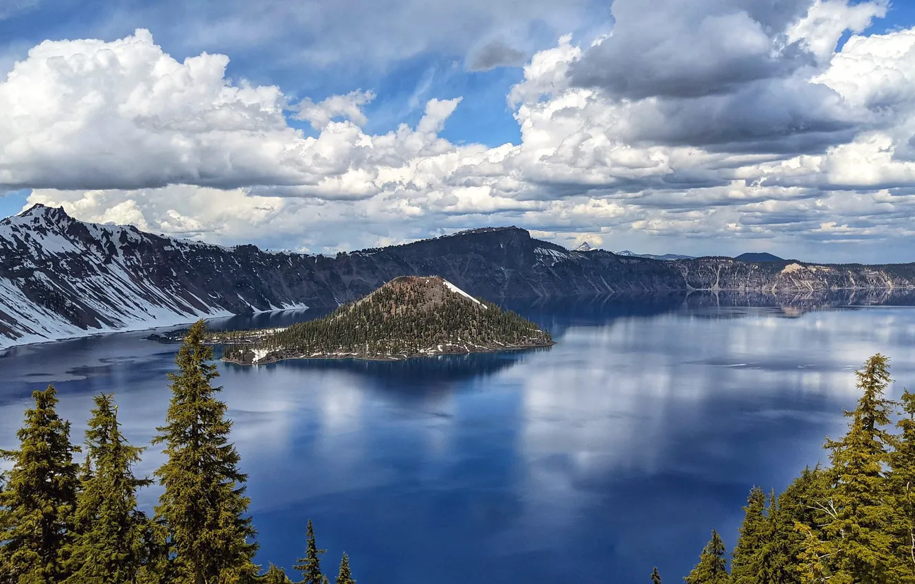 Фото обои небо, облака, деревья, озеро, остров, вулкан, кратер, Crater Lake National Park