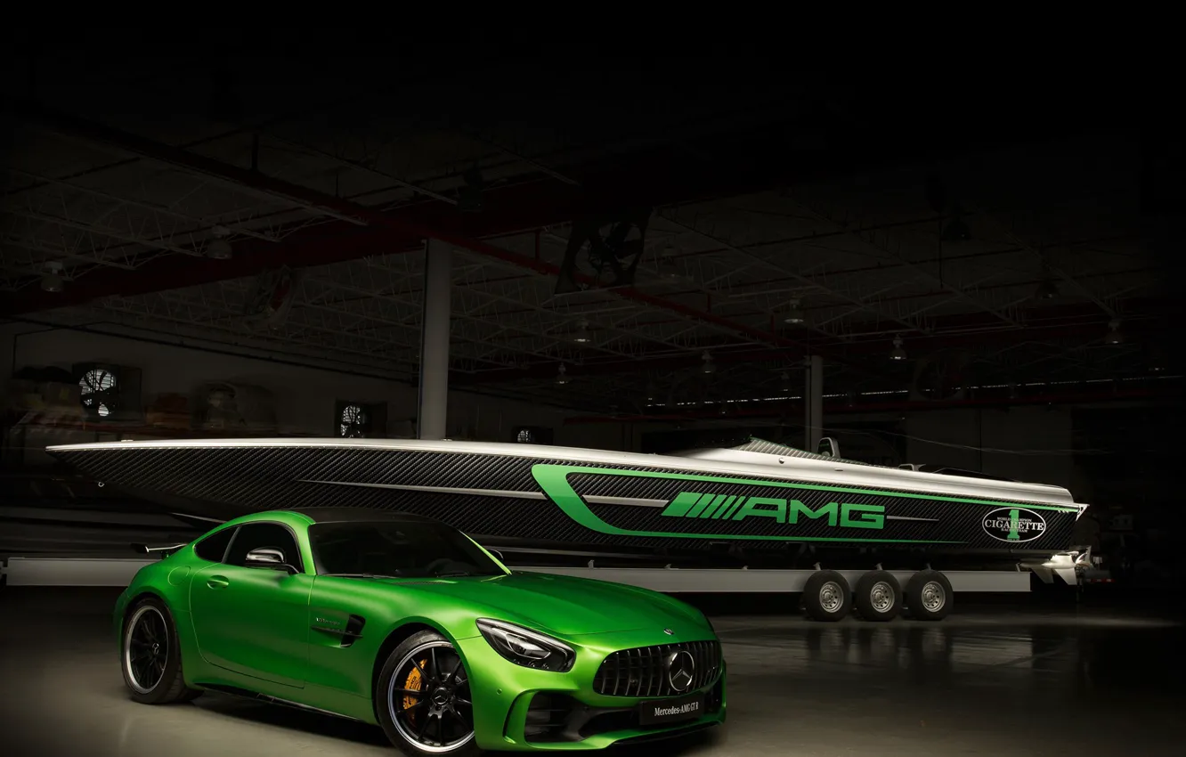 Фото обои car, green, boat, Cigarette Racing, Mercedes Amg