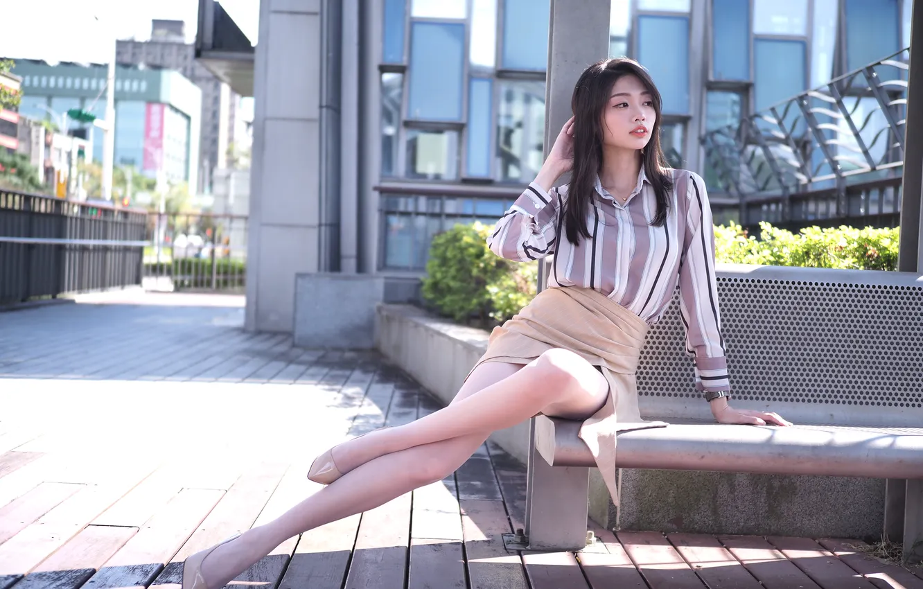 Фото обои девушка, улица, азиатка