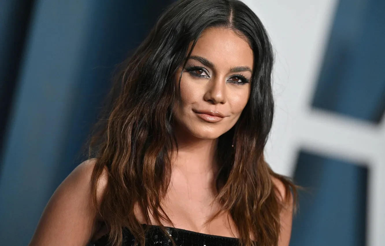 Фото обои взгляд, девушка, макияж, актриса, Vanessa Hudgens, Vanessa Anne Hudgens, make up, Ване́сса Энн Ха́дженс