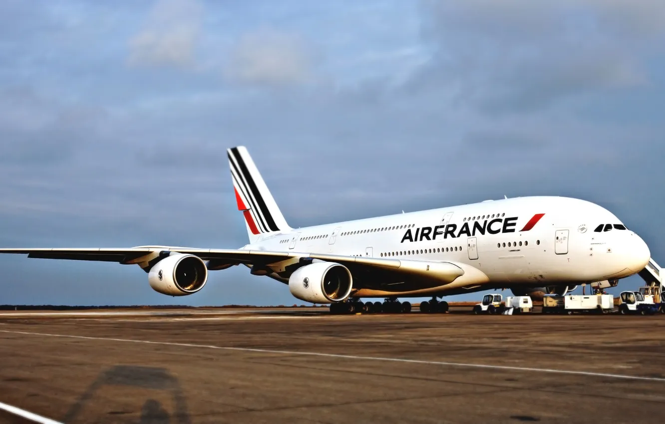 Фото обои Самолет, Стоит, Авиация, A380, Airbus, Air France, Авиалайнер, На земле