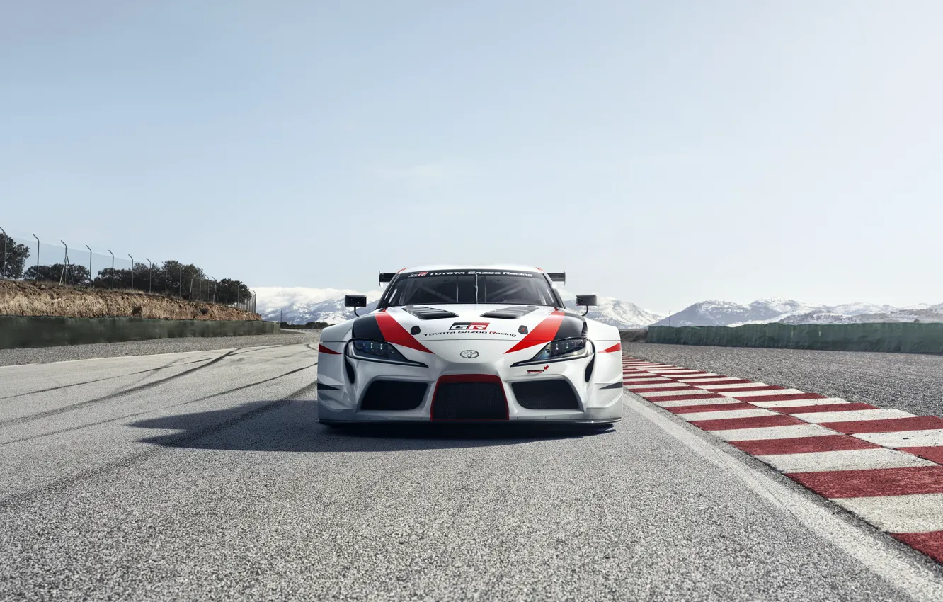 Фото обои асфальт, трасса, Toyota, вид спереди, 2018, GR Supra Racing Concept