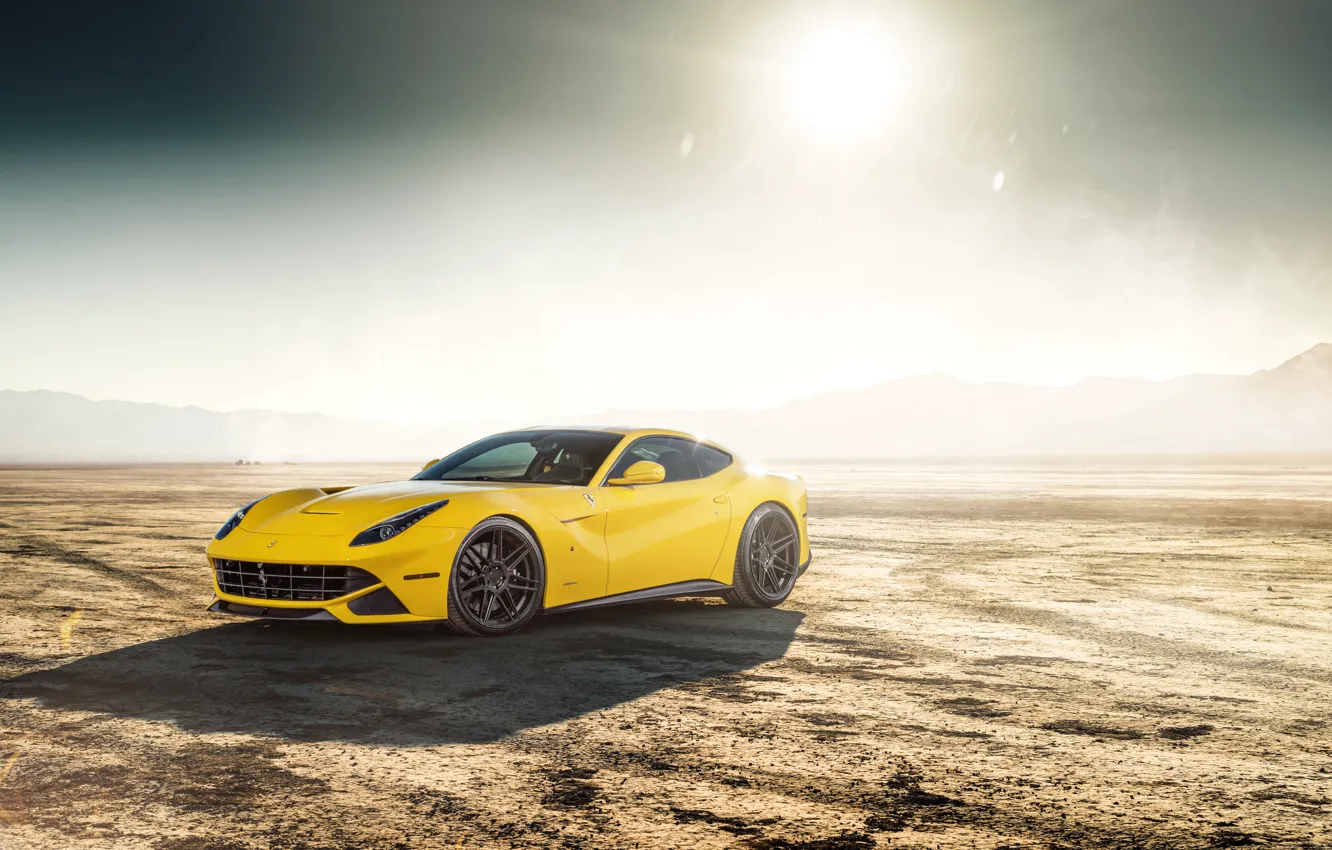 Фото обои солнце, дизайн, пустыня, желтая, Ferrari F12