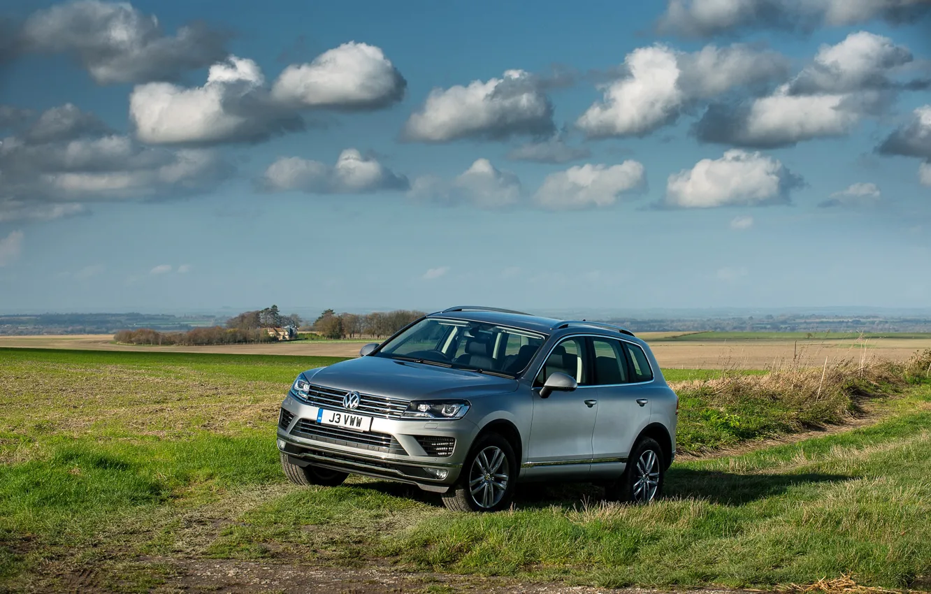 Фото обои небо, пейзаж, фото, серый, Volkswagen, автомобиль, 2014, Touareg SE