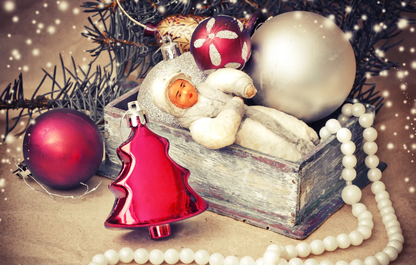 Фото обои зима, шарики, украшения, ветки, коробка, игрушки, ель, Новый Год