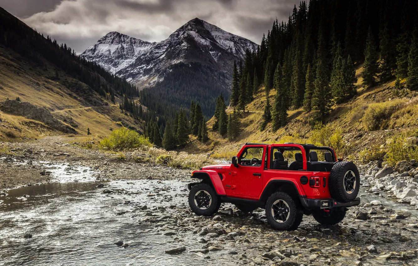 Фото обои вода, деревья, красный, камни, 2018, Jeep, Wrangler Rubicon