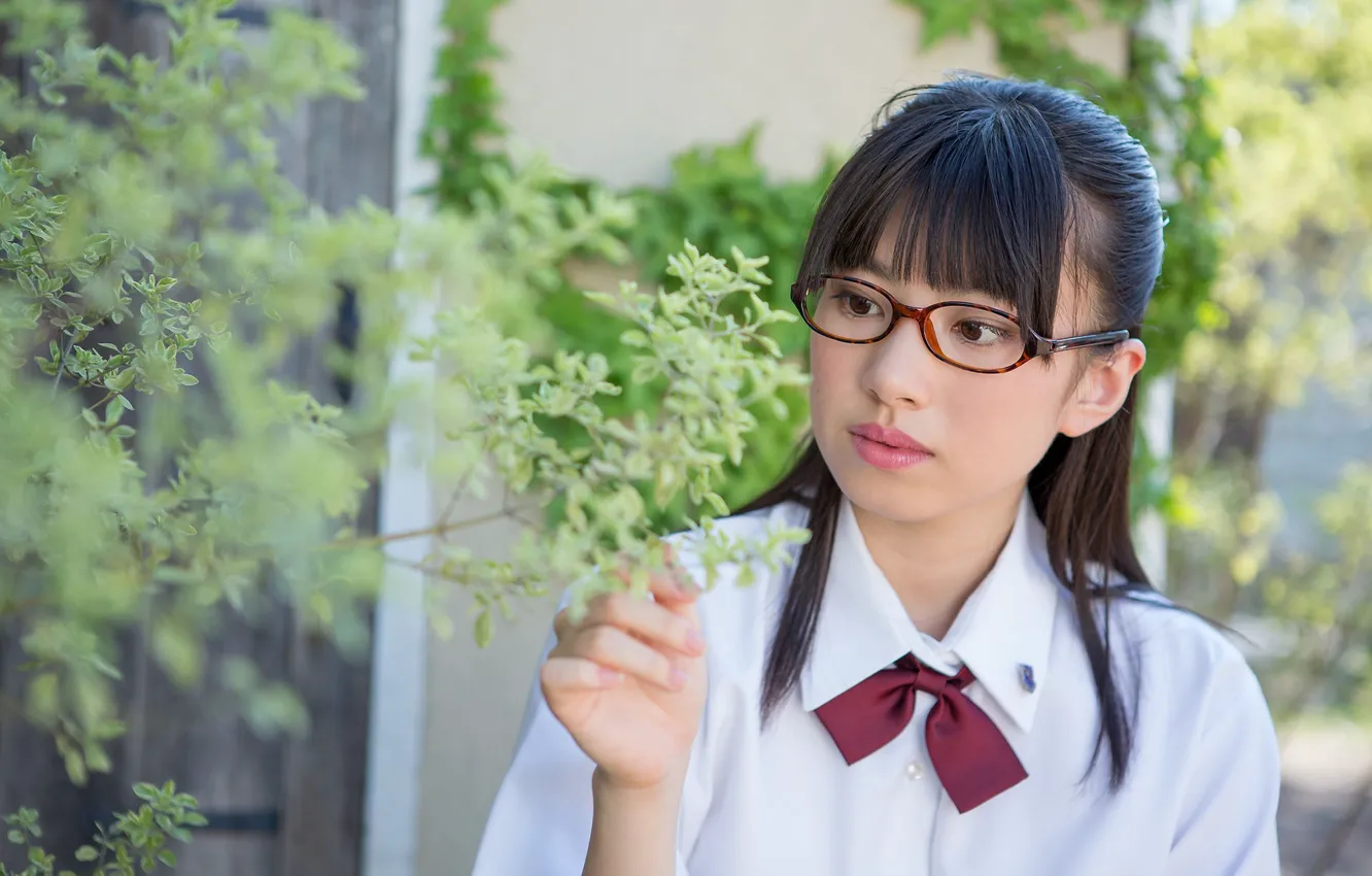 Фото обои Asian, Model, Woman, Glasses, Japanese, Outdoor, Uniform, Close Up