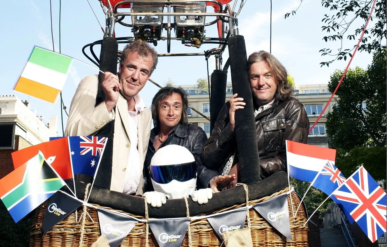 Фото обои воздушный шар, Jeremy Clarkson, Top Gear, флаги, and, The Stig, самая лучшая телепередача, высшая передача