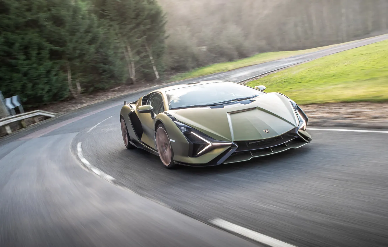 Фото обои дорога, скорость, Lamborghini, суперкар, вид спереди, в движении, красавец, ламборгини