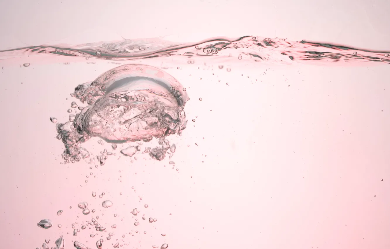 Фото обои вода, макро, поверхность, пузыри, фон, розовый, жидкость, прозрачная