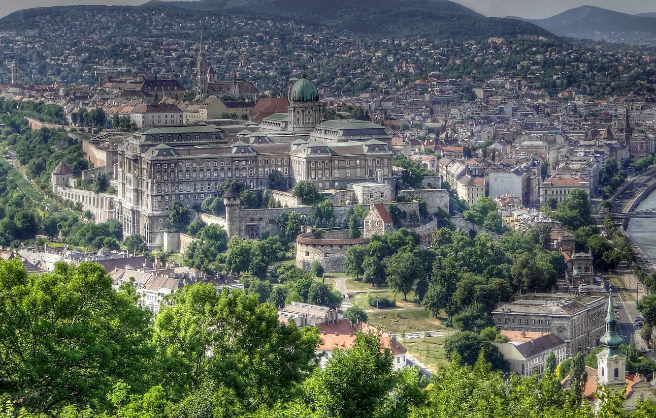 Фото обои деревья, горы, река, дома, панорама, крепость, дворец, Венгрия