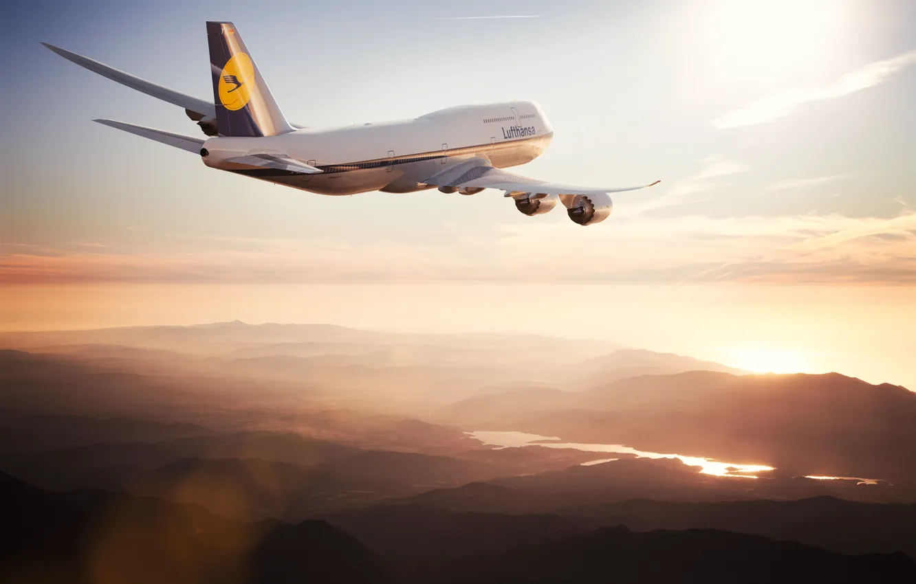 Фото обои Солнце, Небо, Самолет, Лайнер, Борт, Boeing, 747, Lufthansa
