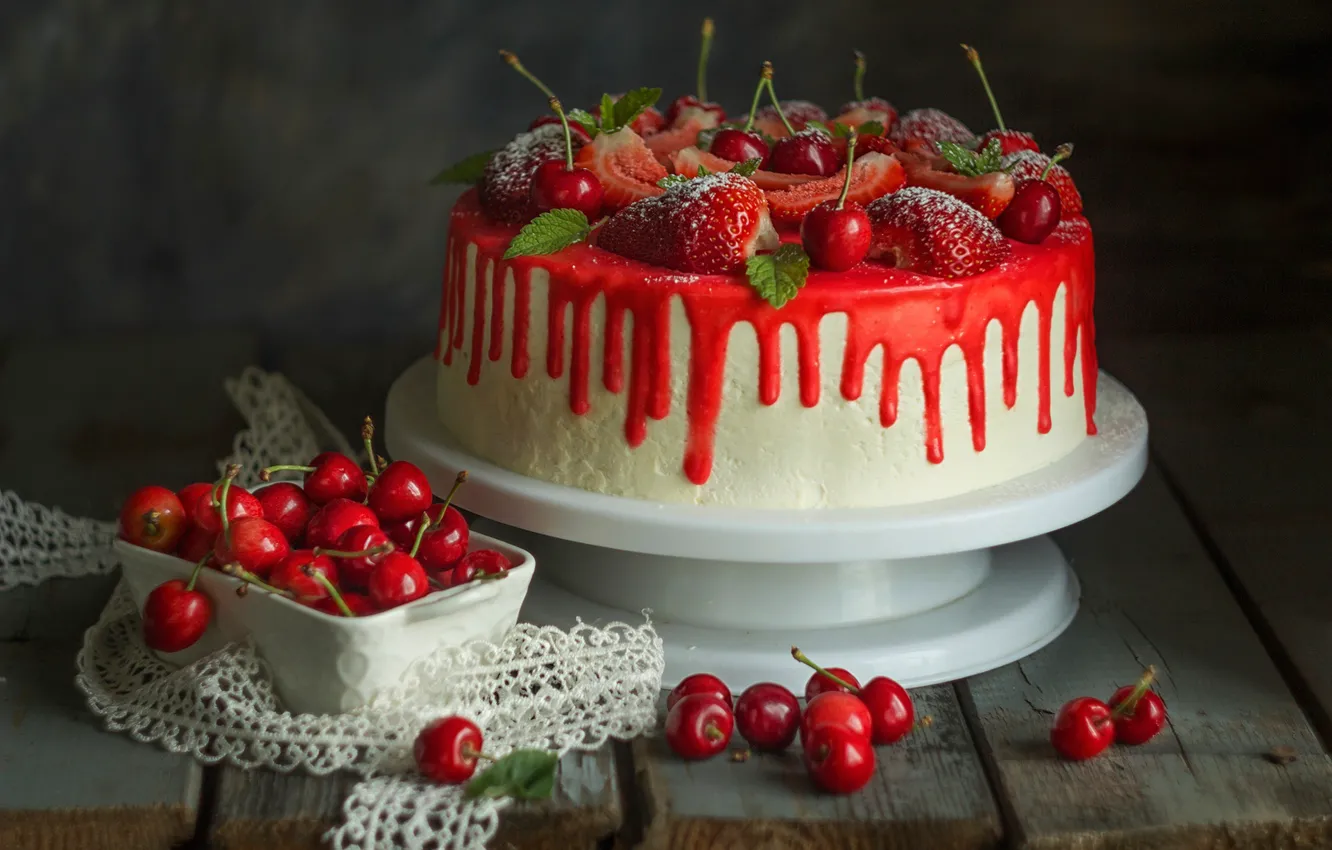 Фото обои ягоды, клубника, торт, черешня, Лионелла Зимина