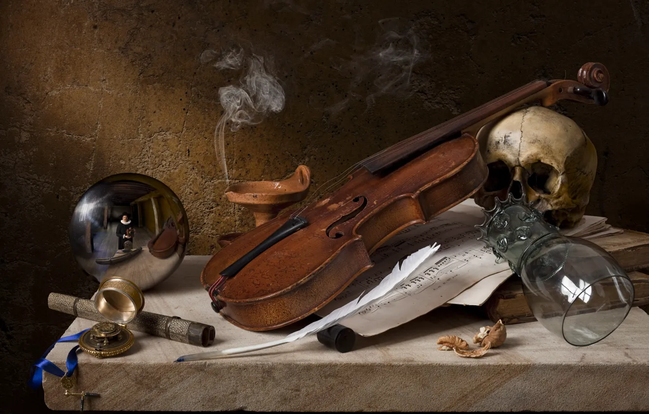 Фото обои ноты, перо, скрипка, бокал, череп, шар, орех, натюрморт
