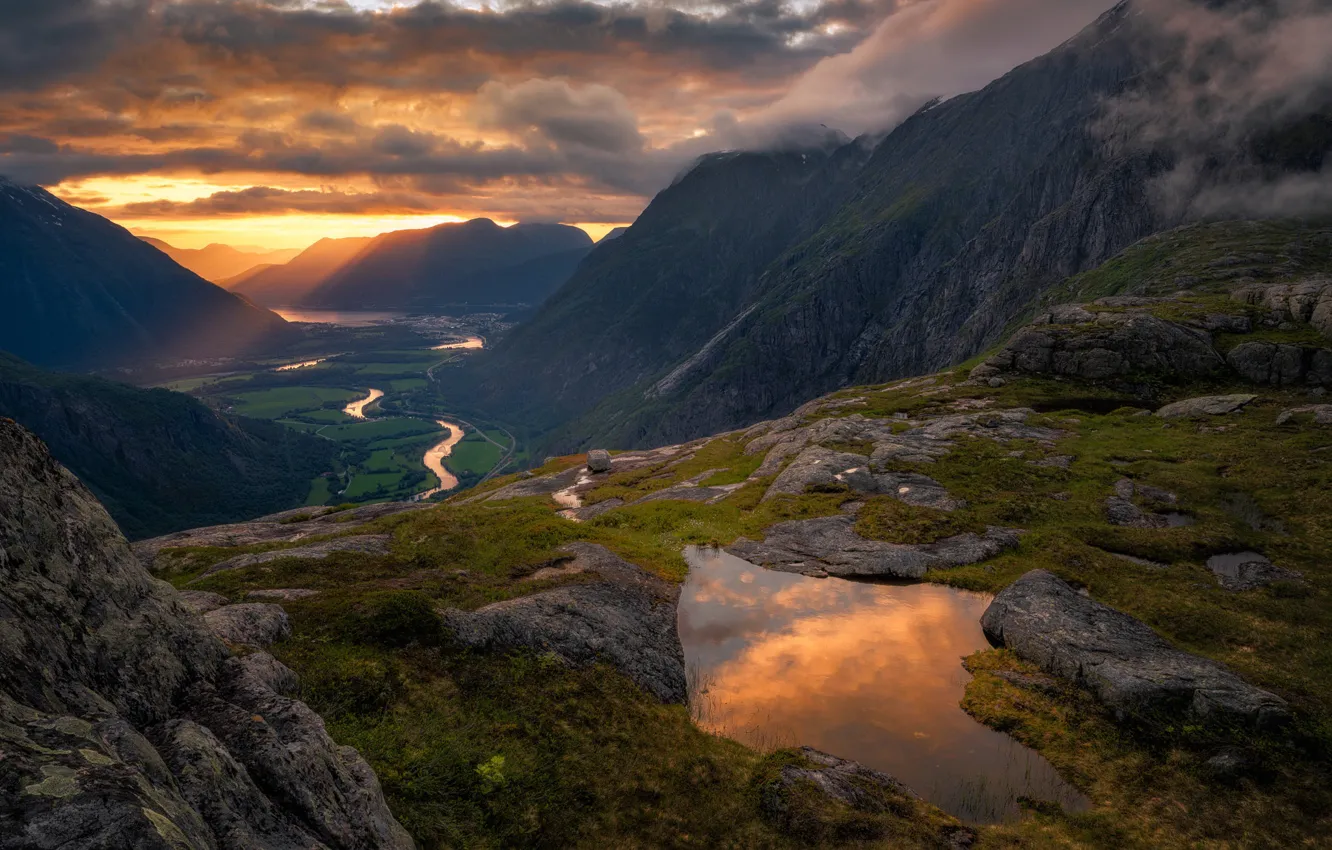 Фото обои закат, горы, река, вечер, Норвегия, Norway, Romsdalen, Ole Henrik Skjelstad
