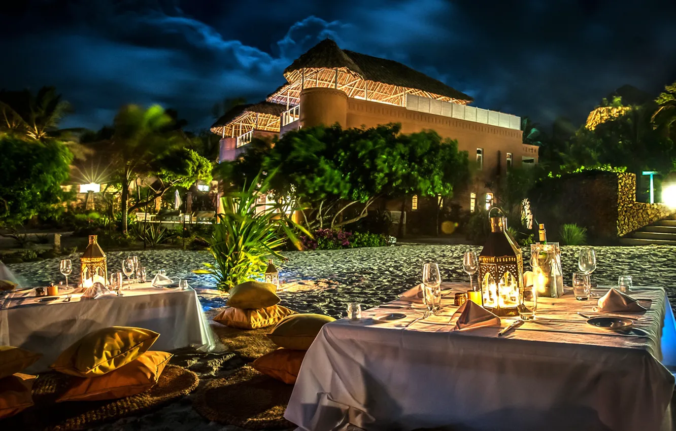 Фото обои city, beach, villa, Watamu, Medina Palms, dinner on beach