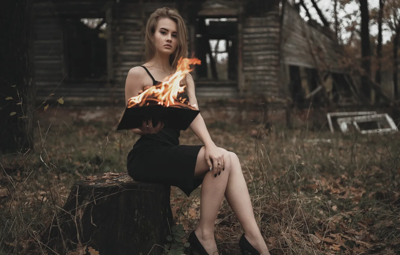 Фото обои fire, grass, dress, trees, model, women, ruins, brunette