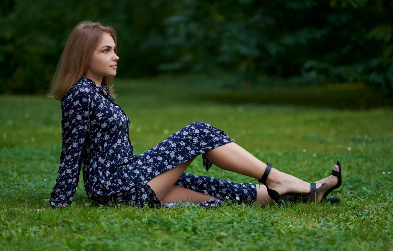 Фото обои ноги, платье, Irina