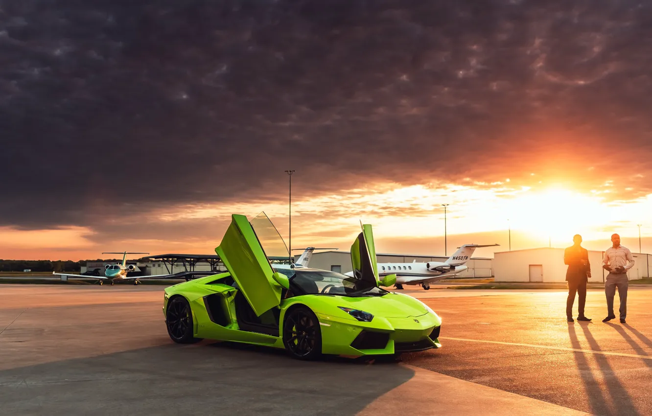Фото обои Men, Aventador, Light green, Sunsen