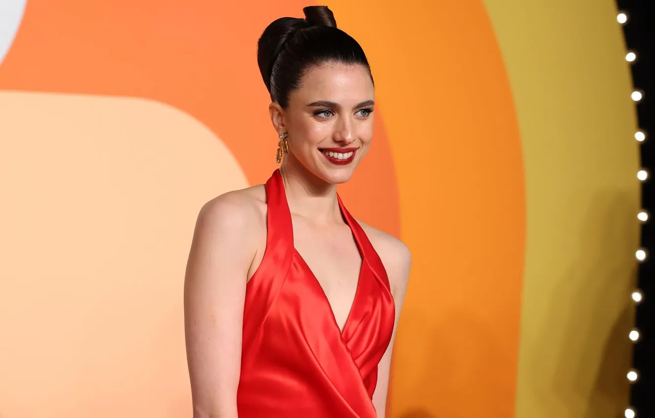 Фото обои актриса, фотомодель, танцовщица, кинопродюсер, Margaret Qualley, 2025, телепродюсер, Маргарет Куолли