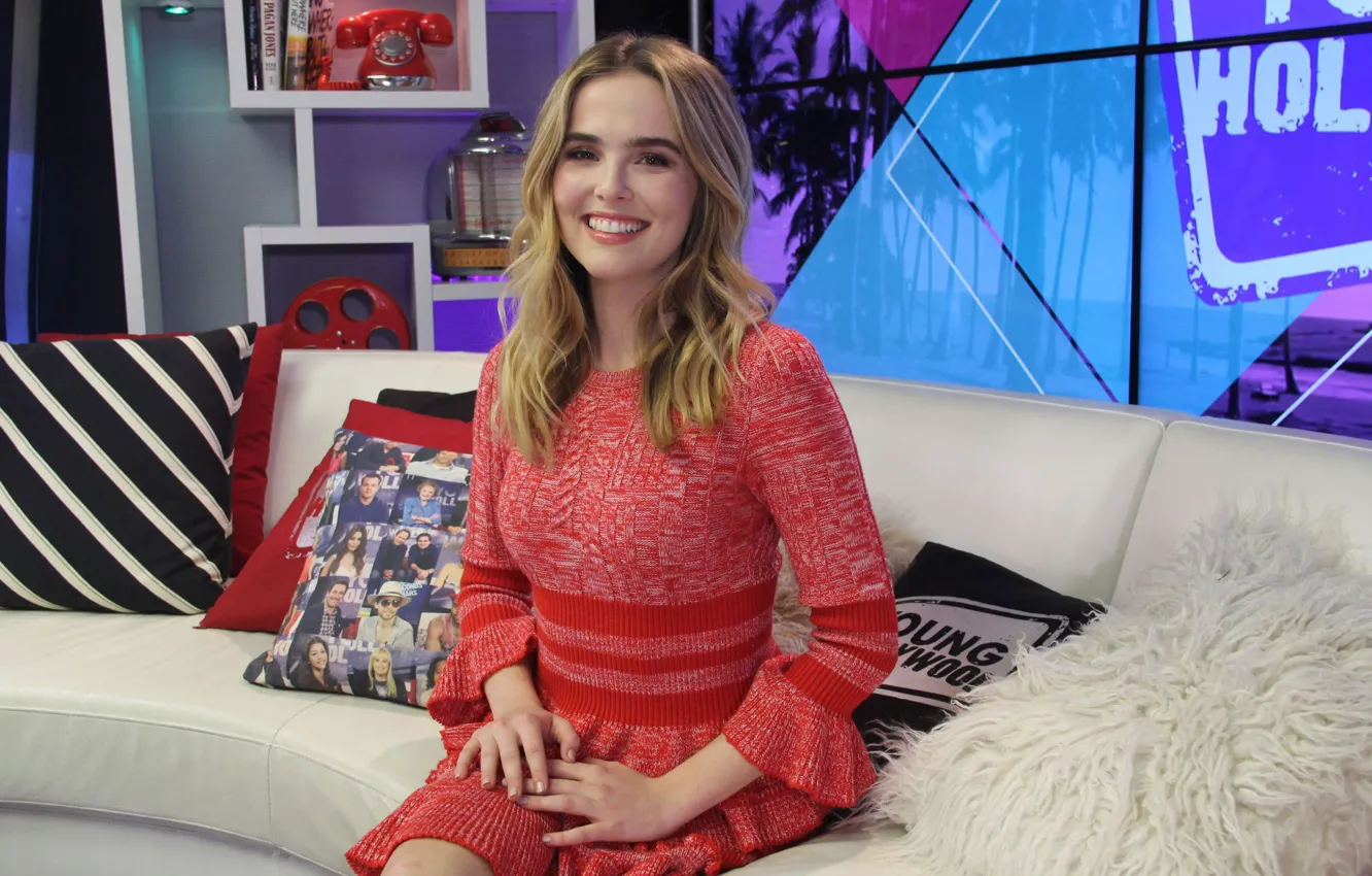 Фото обои улыбка, актриса, Zoey Deutch