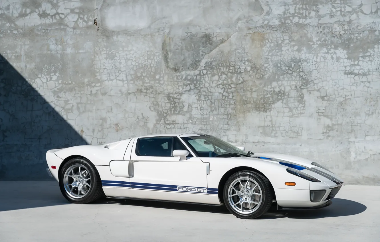 Фото обои Белый, Суперкар, Синие полосы, Эксклюзивный автомобиль, 2005 Ford GT