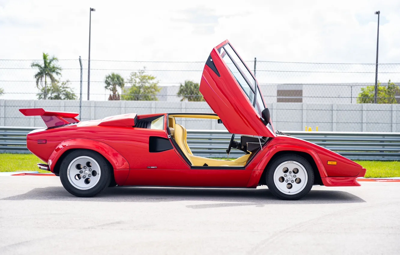 Фото обои Lamborghini, lambo, Countach, LP5000 S, side view, Lamborghini Countach LP500 S