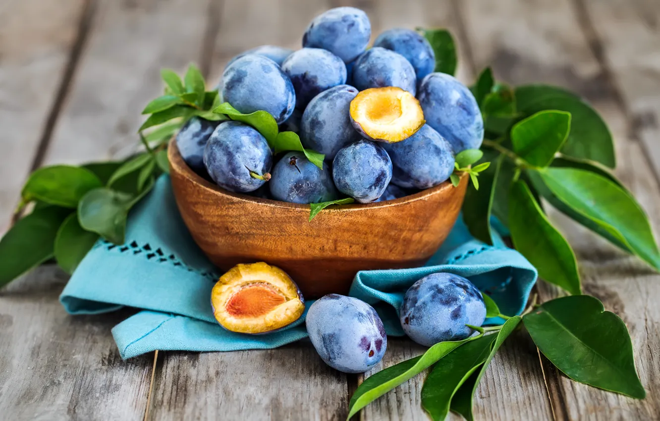 Фото обои синий, плоды, фрукты, сливы