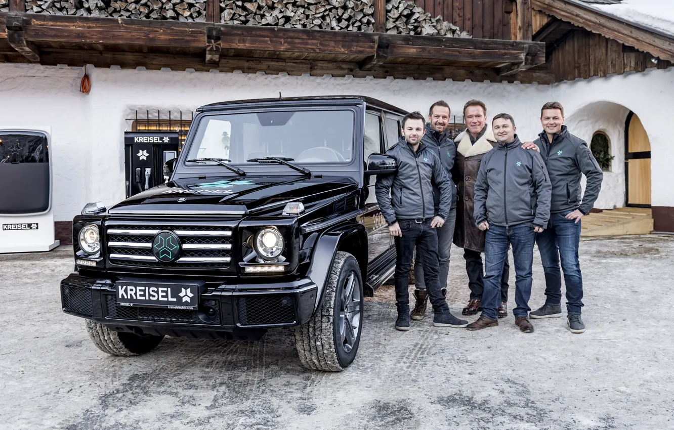 Фото обои Mercedes-Benz, мерседес, арнольд шварценеггер, гелендваген, G-Class, Arnold Schwarzenegger, W463