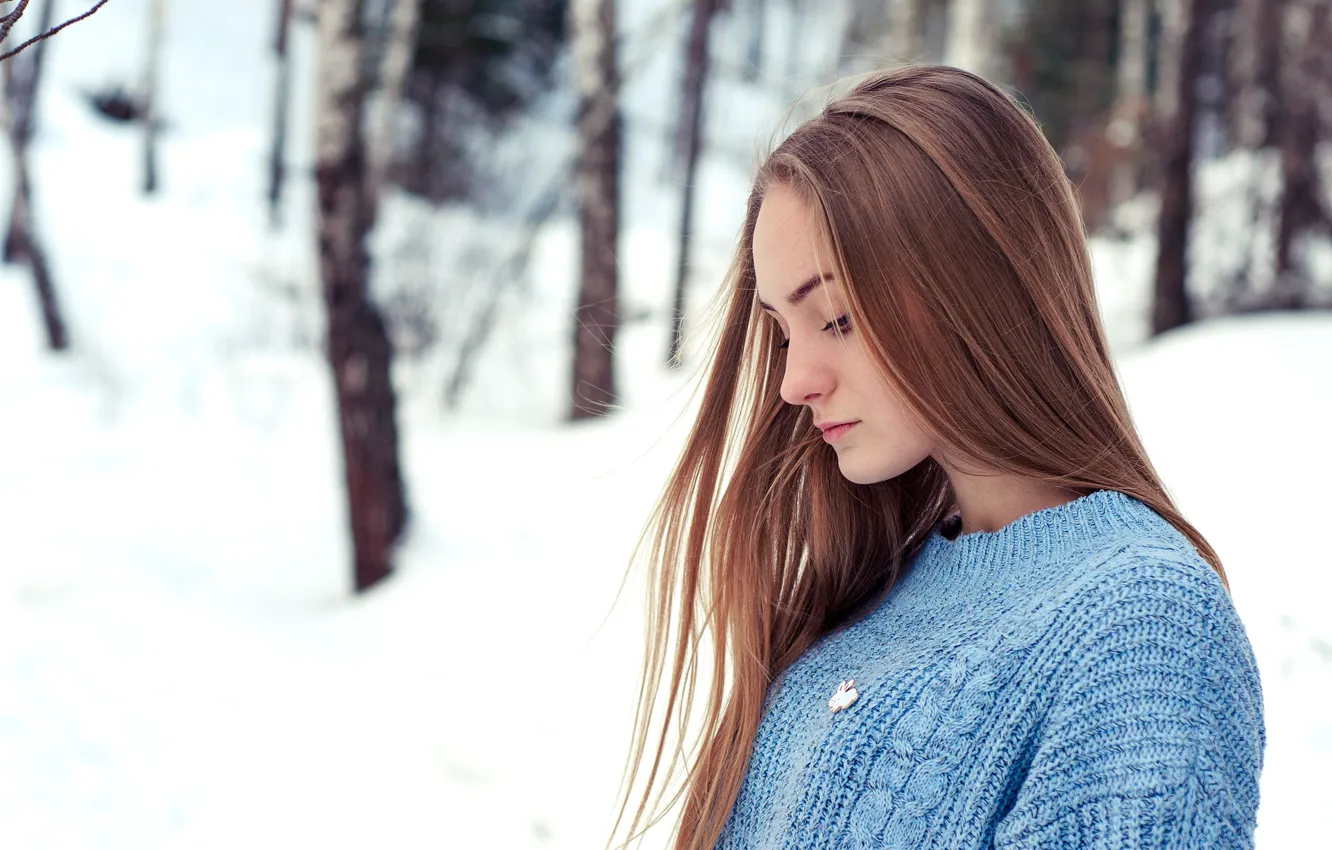 Фото обои girl, Model, long hair, trees, photo, winter, snow, lips