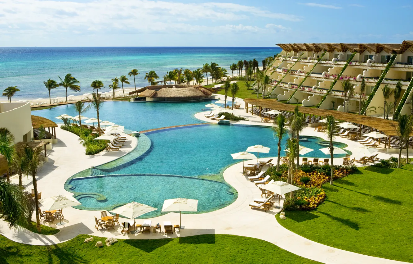 Фото обои пальмы, океан, бассейн, отель