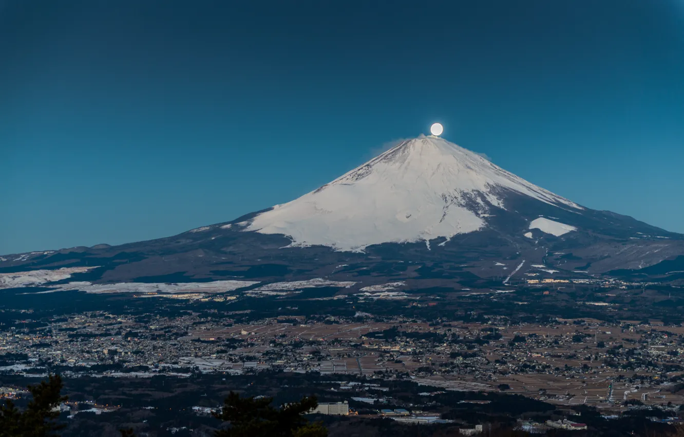 Фото обои пейзаж, город, луна, гора, вулкан, Япония, Fuji