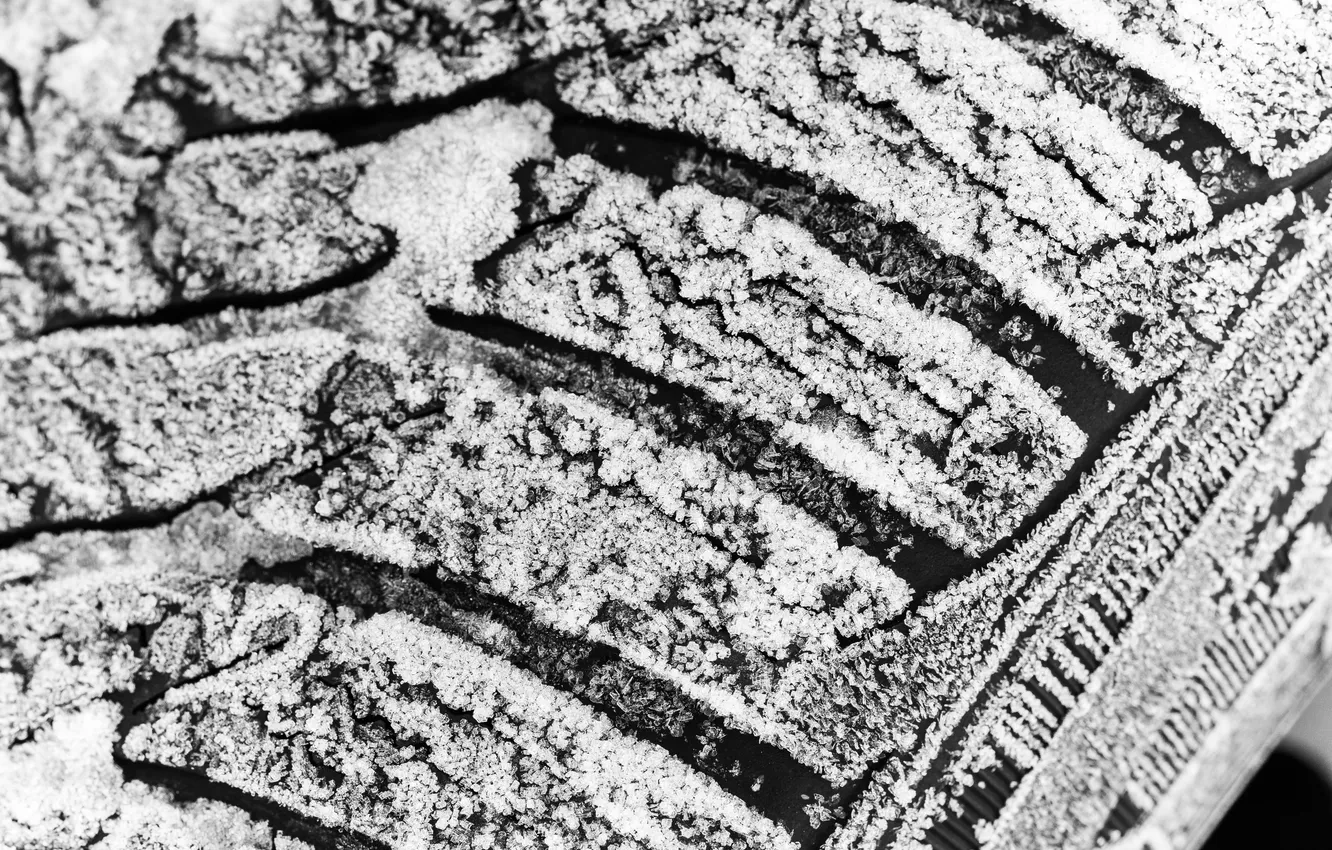 Фото обои black, pattern, snow, cover, wheel, vehicle