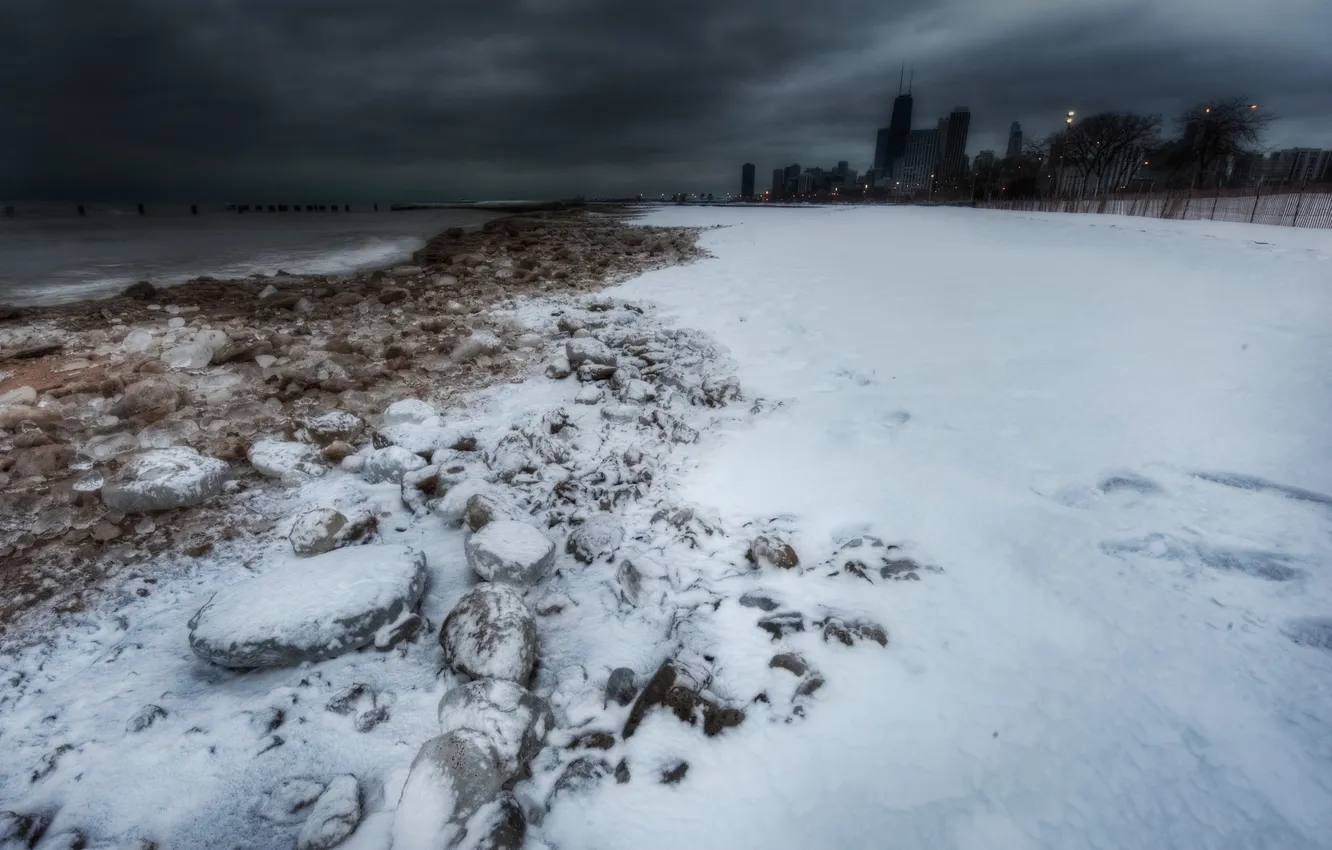 Фото обои зима, снег, тучи, небоскребы, чикаго, Chicago, мичиган