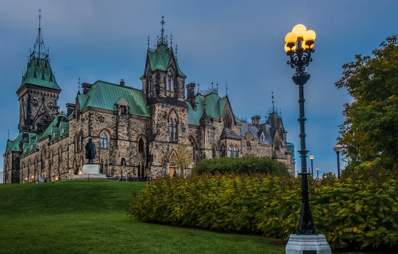 Фото обои замок, Канада, памятник, фонарь, дворец