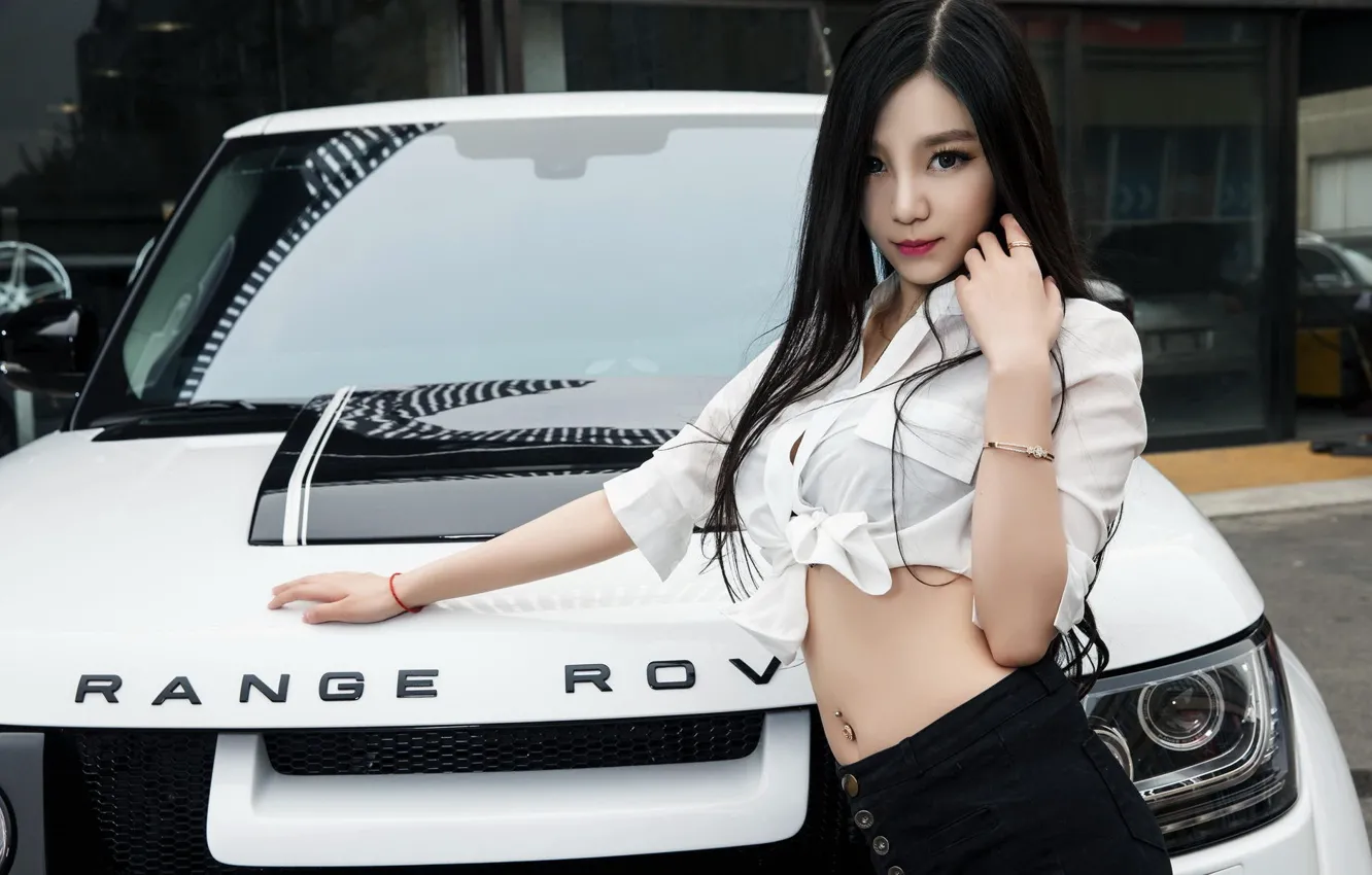 Фото обои взгляд, Девушки, Land Rover, азиатка, красивая девушка, позирует, белый авто
