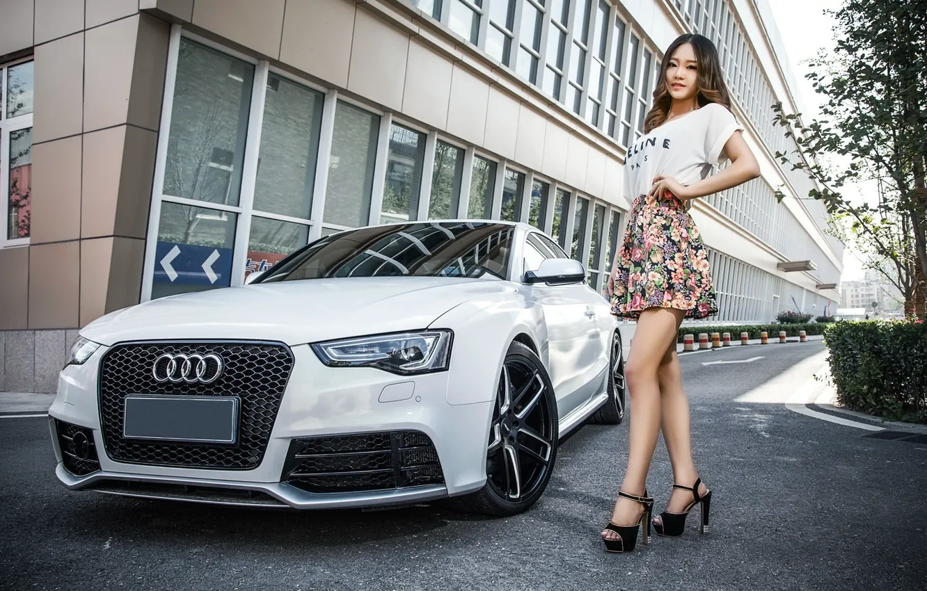 Фото обои взгляд, Audi, Девушки, азиатка, красивая девушка, белый авто