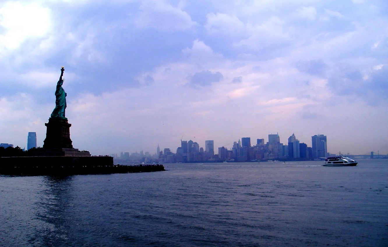Фото обои United States, skyline, woman, water, New York, Manhattan, NYC, New York City