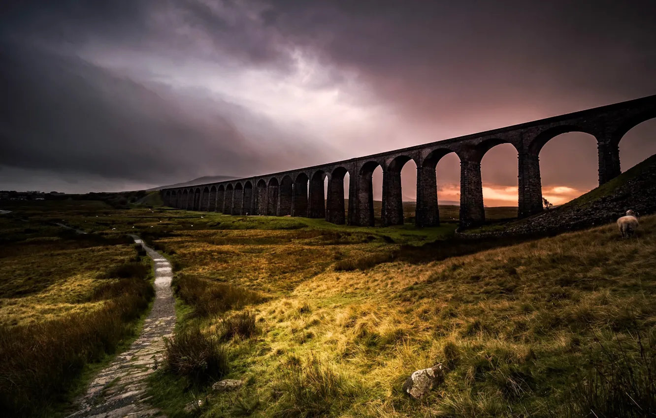 Фото обои England, United Kingdom, Chapel le Dale, Ribblehead Viaduct