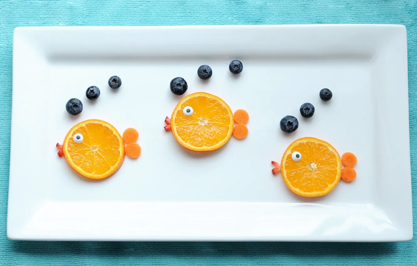 Фото обои рыбки, ягоды, апельсин, еда, тарелка, фрукты, голубика