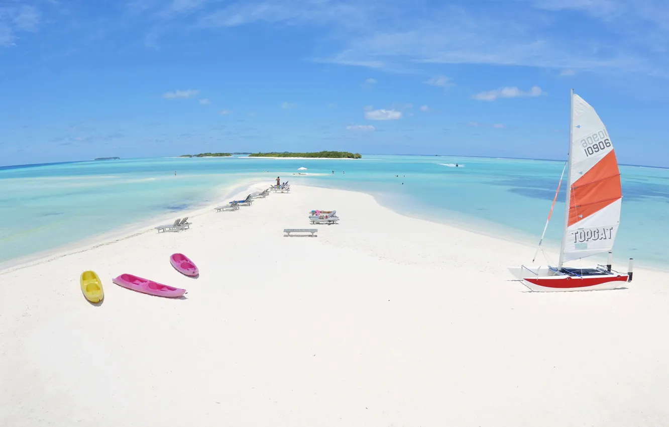 Фото обои пляж, тропики, океан, лодки, Мальдивы, экзотика, белый песок