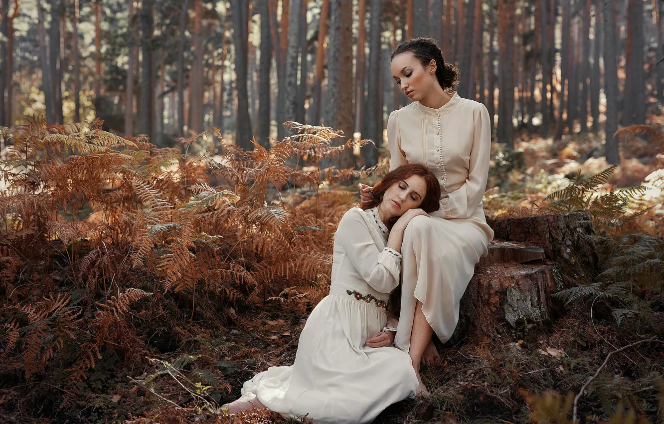 Фото обои лес, девушки, платья, Tania Cervián
